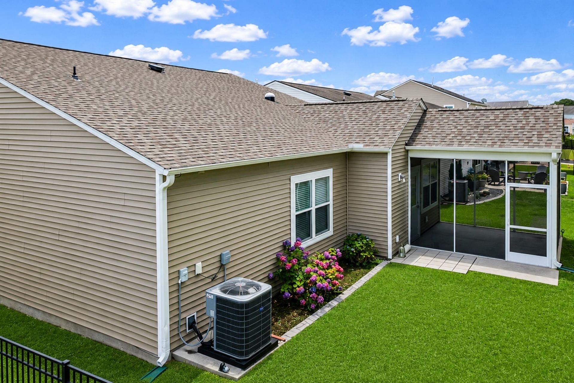 2813 Eton St. Photo 10