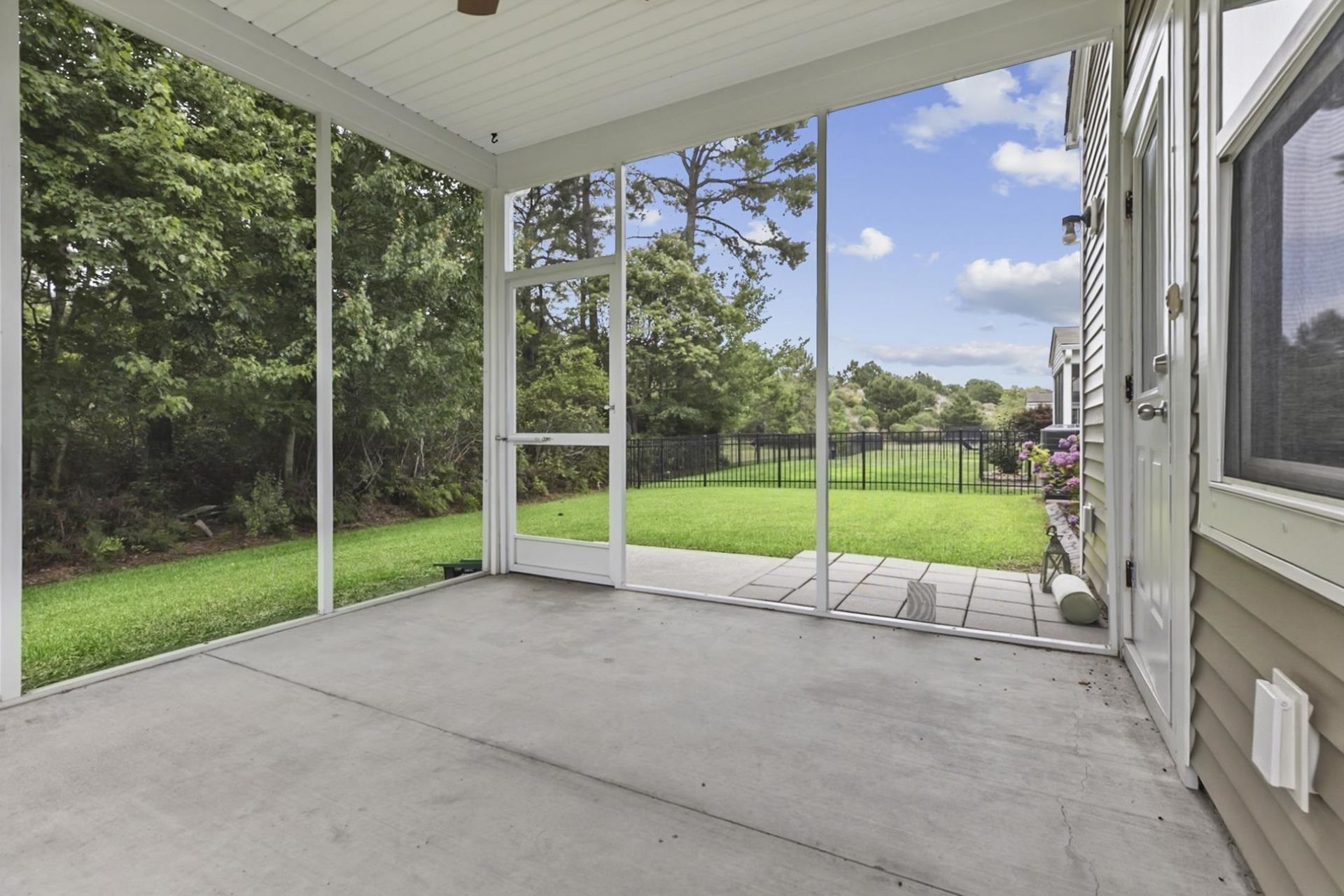 2813 Eton St. Photo 8
