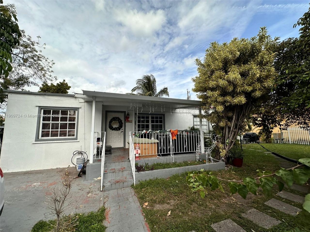 3801 NW 2nd St, Miami, FL 33126 Photo