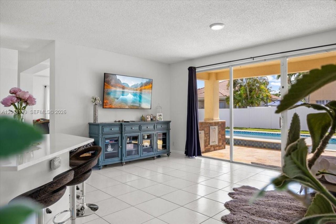 1099 Birchwood Rd , Weston, FL 33327 Photo