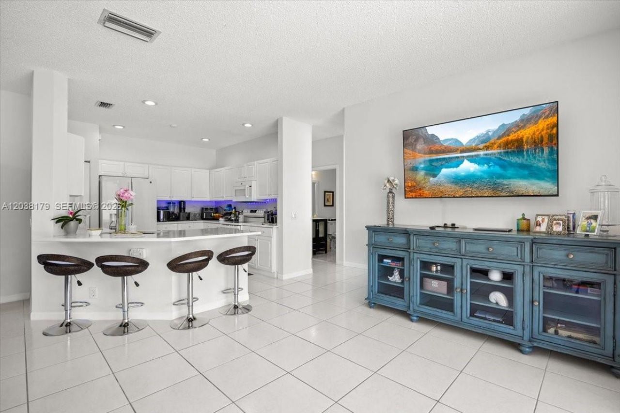 1099 Birchwood Rd , Weston, FL 33327 Photo