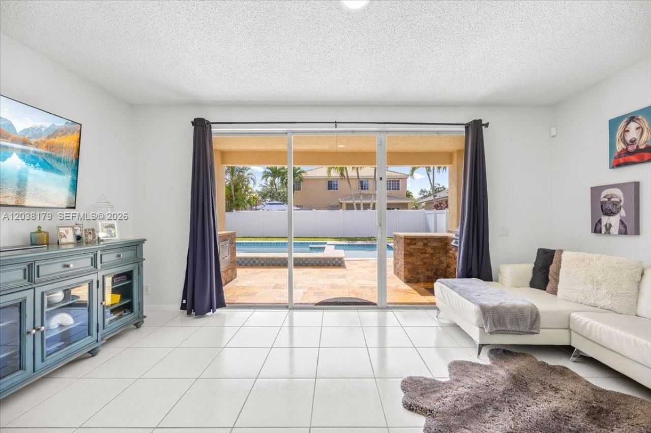 1099 Birchwood Rd , Weston, FL 33327 Photo