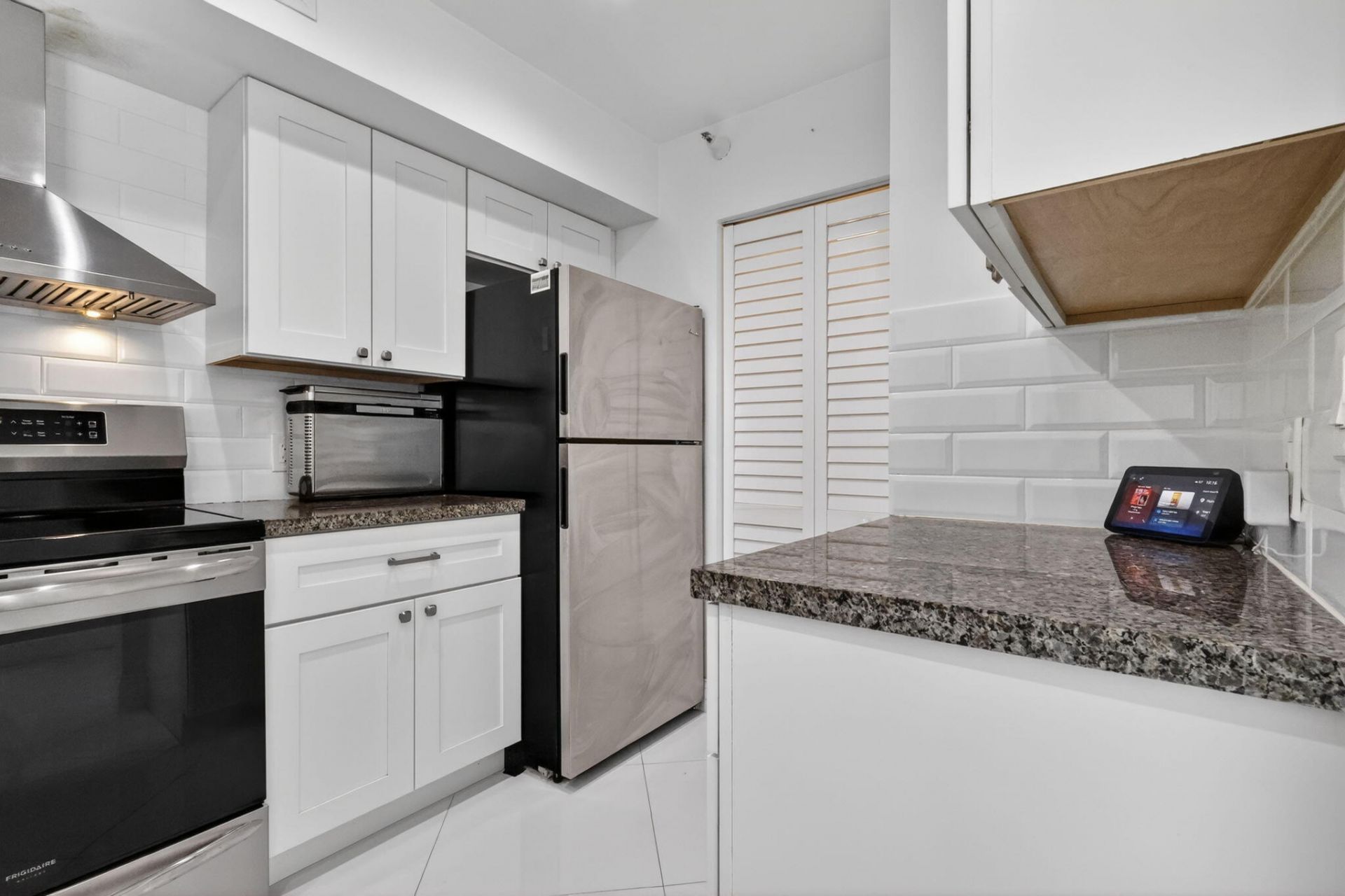 180 Yacht Club Way, Unit 304, Hypoluxo, FL 33462 Photo