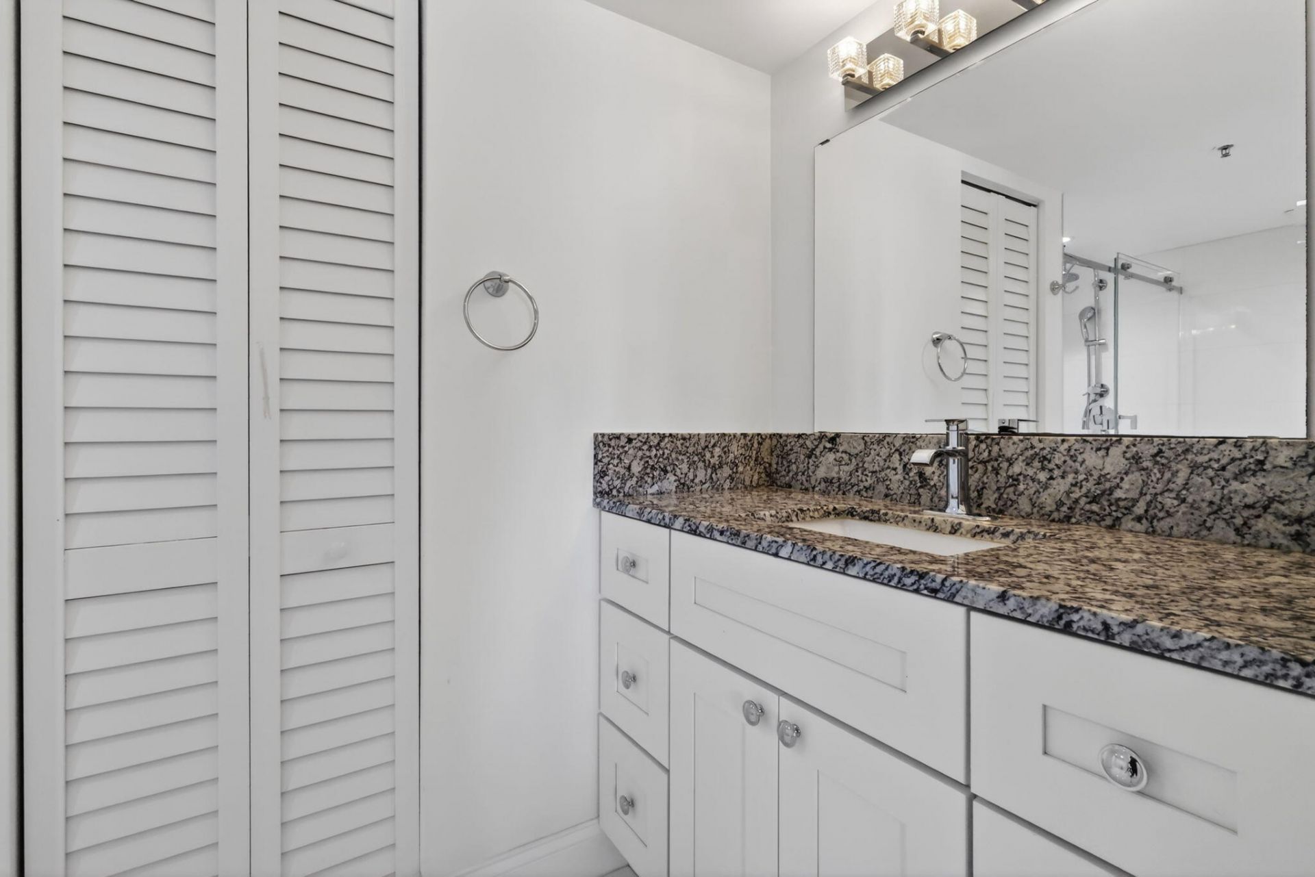 180 Yacht Club Way, Unit 304, Hypoluxo, FL 33462 Photo