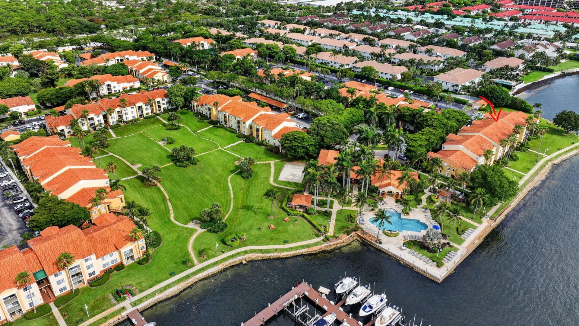 180 Yacht Club Way, Unit 304, Hypoluxo, FL 33462 Photo