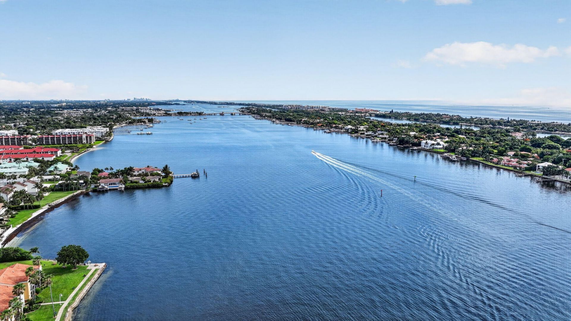 180 Yacht Club Way, Unit 304, Hypoluxo, FL 33462 Photo