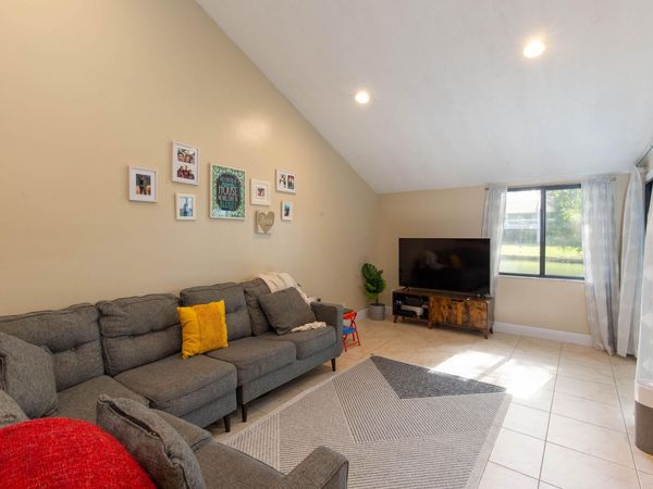 1599 Woodbridge Lakes Circle, West Palm Beach, FL 33406