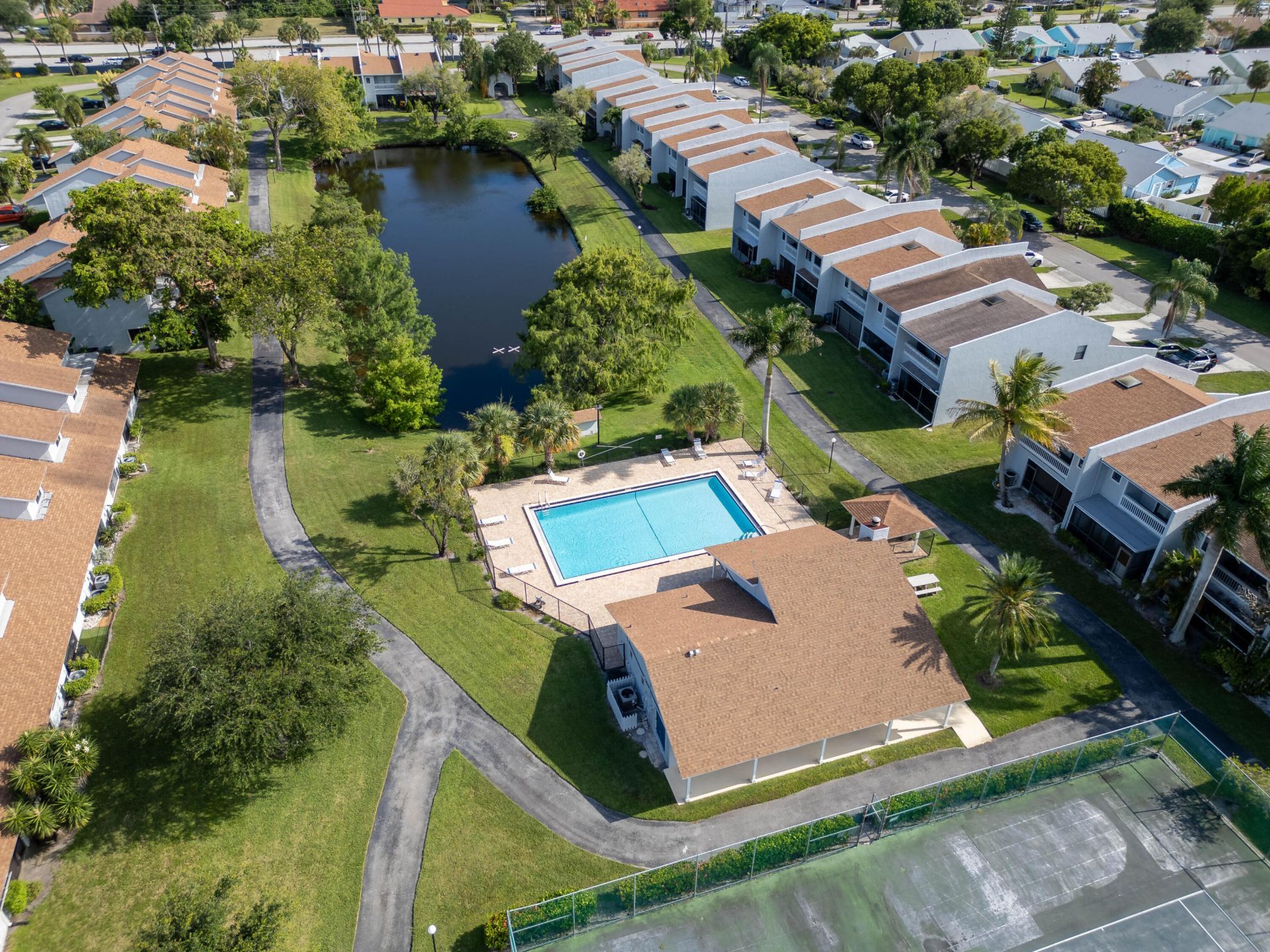 1599 Woodbridge Lakes Circle, West Palm Beach, FL 33406 Photo