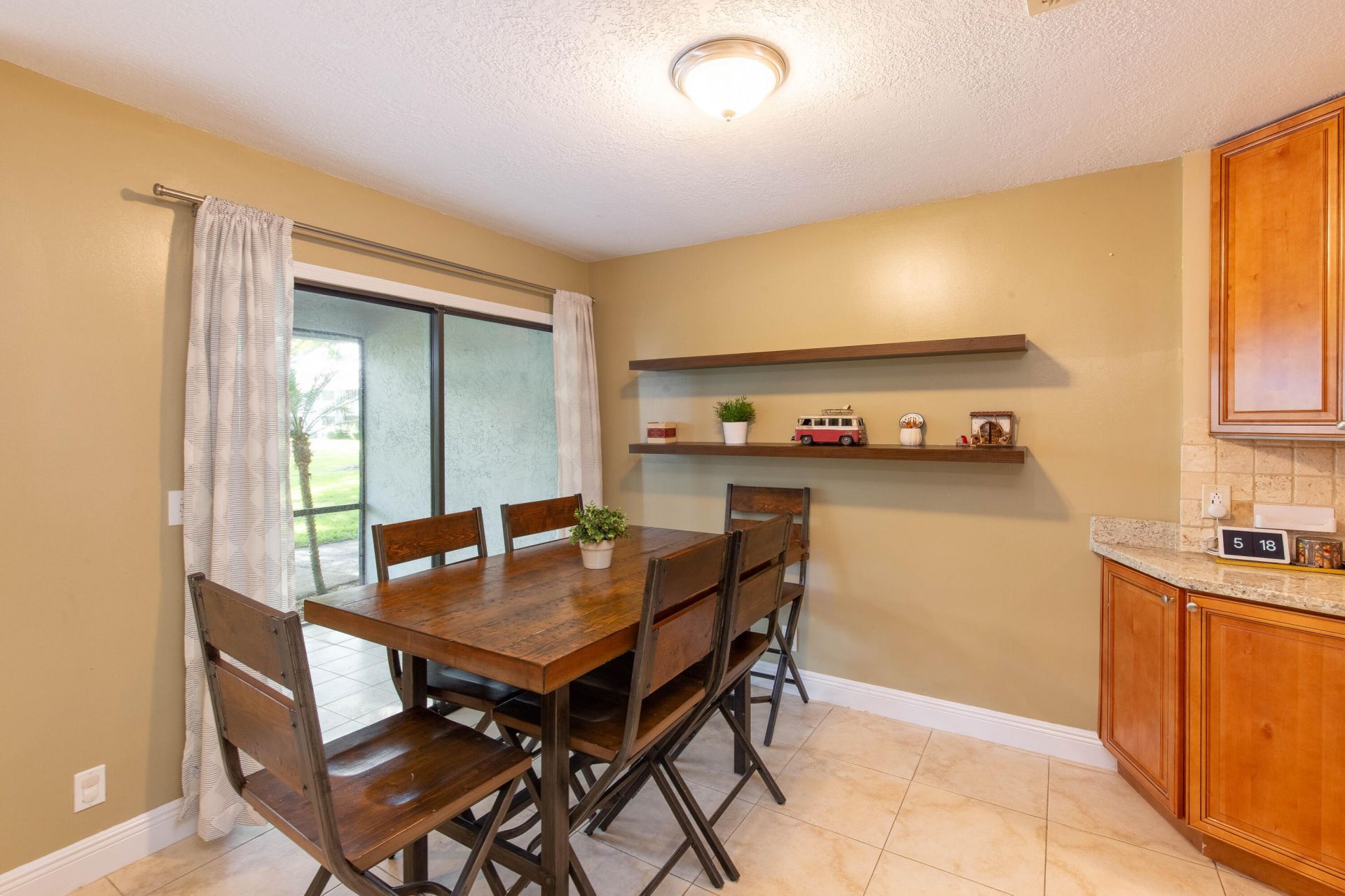 1599 Woodbridge Lakes Circle, West Palm Beach, FL 33406 Photo