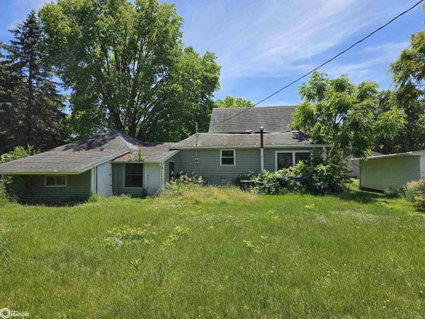 907 Ross Avenue, Stratford, IA 50249