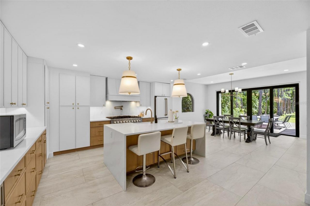 17309 Linda Vista Circle, Lutz, FL 33548 Photo