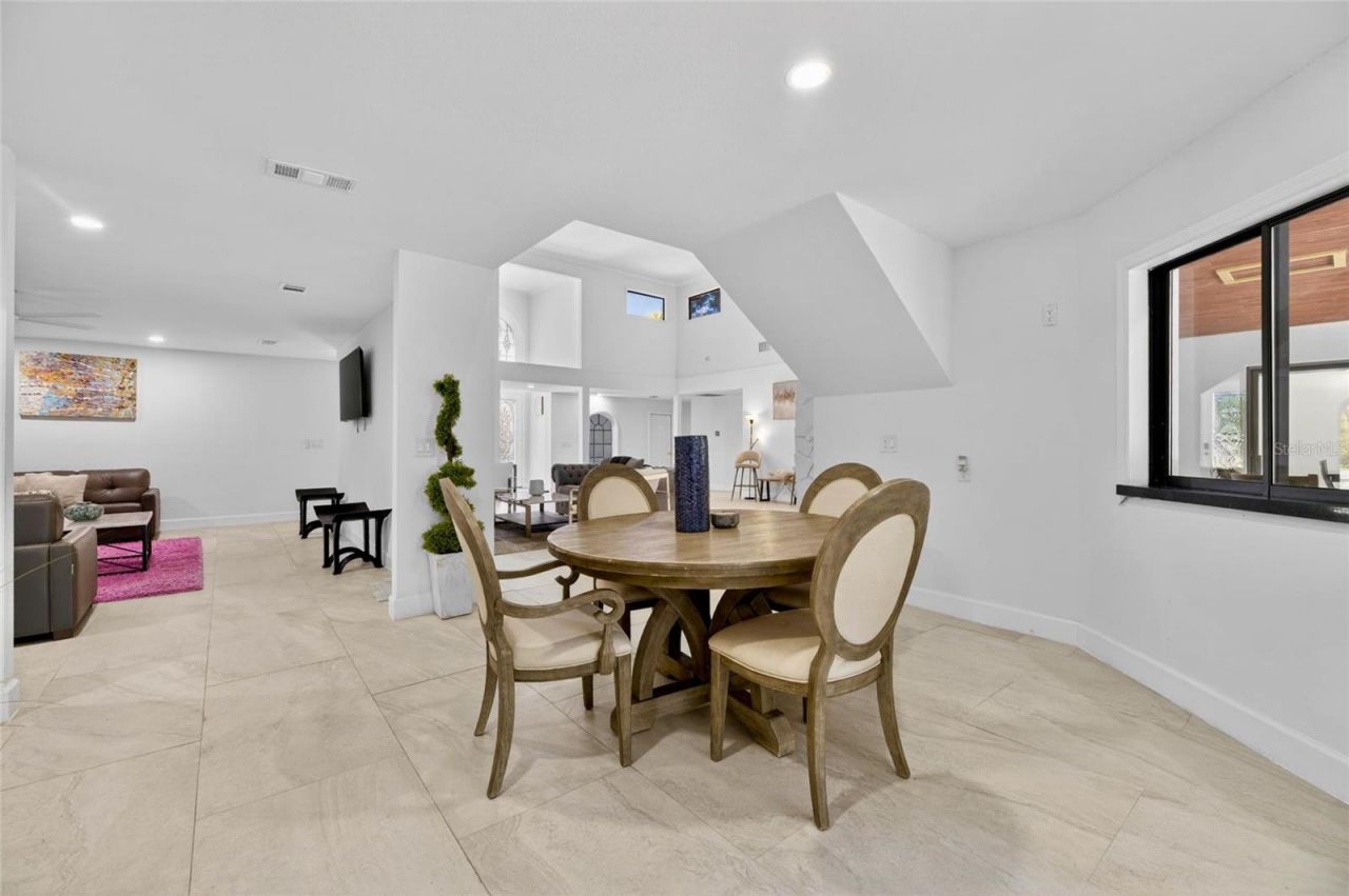17309 Linda Vista Circle, Lutz, FL 33548 Photo