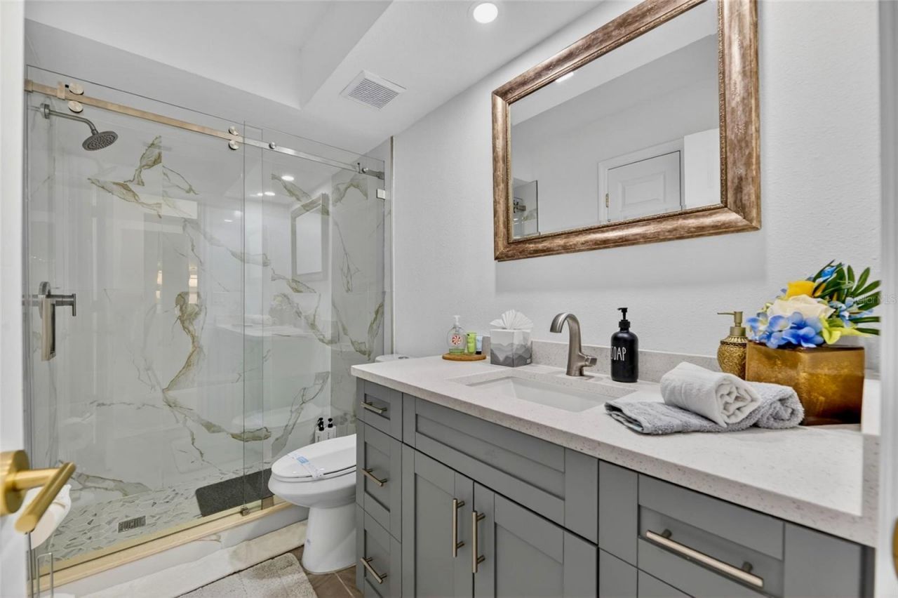 17309 Linda Vista Circle, Lutz, FL 33548 Photo