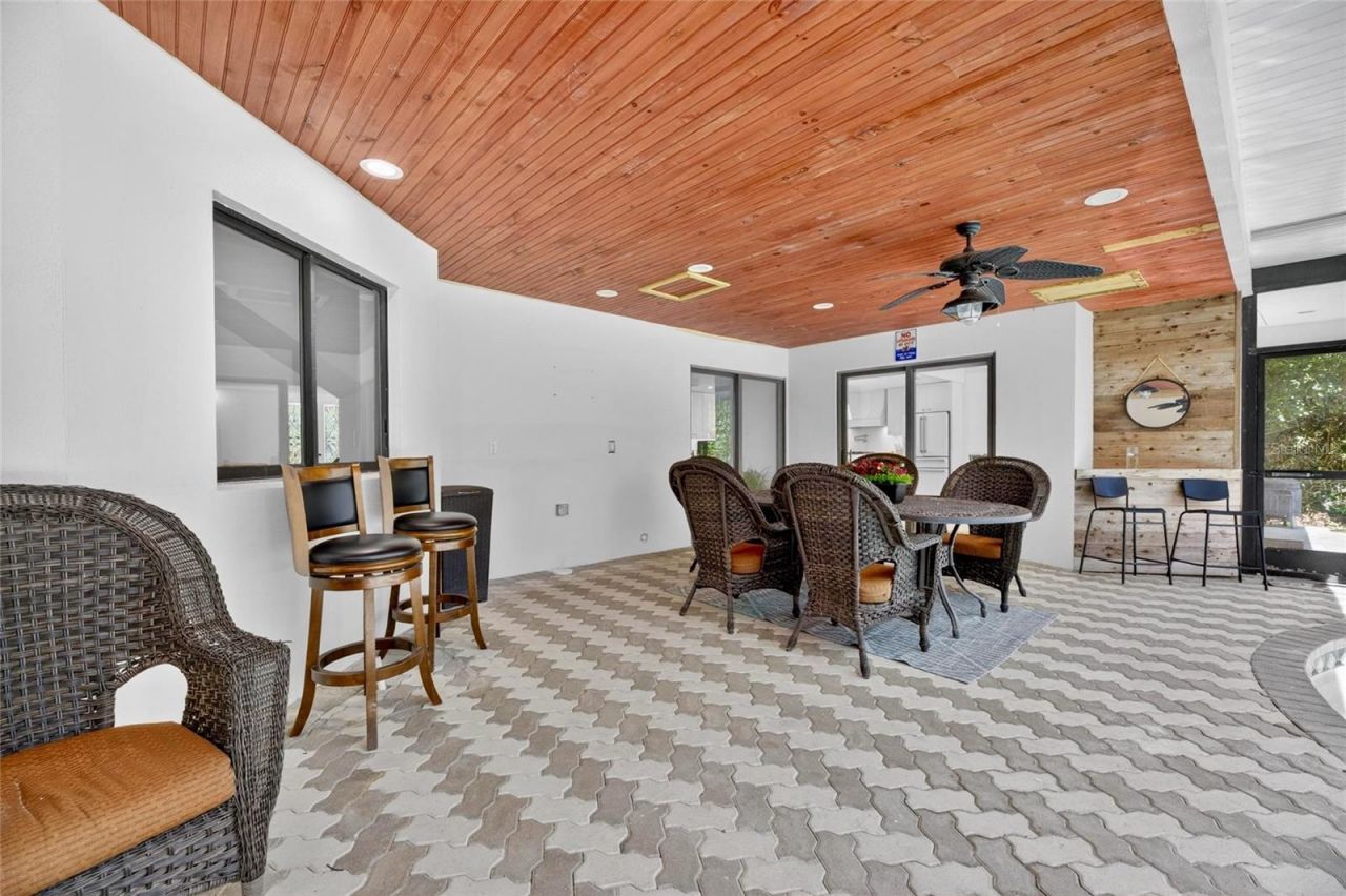 17309 Linda Vista Circle, Lutz, FL 33548 Photo