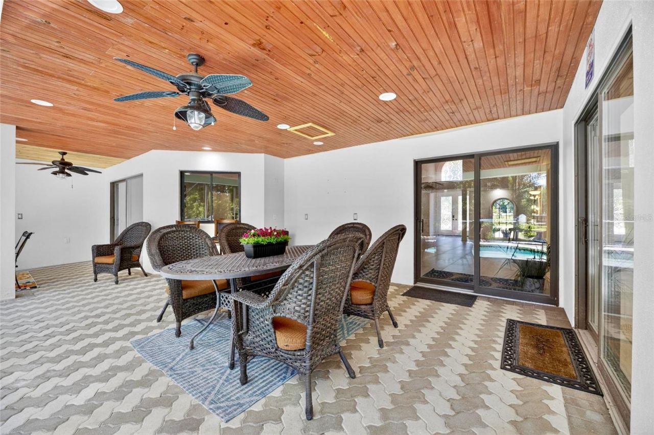 17309 Linda Vista Circle, Lutz, FL 33548 Photo