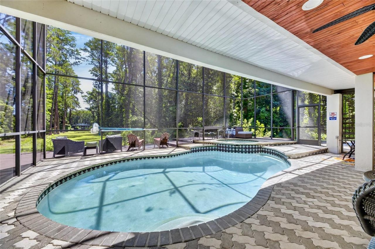 17309 Linda Vista Circle, Lutz, FL 33548 Photo