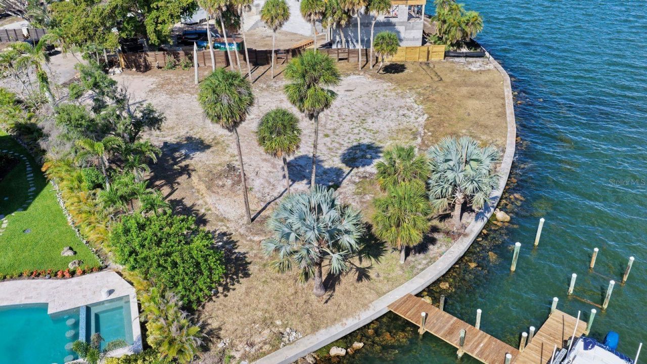 305 S Shore Drive S, Sarasota, FL 34234 Photo
