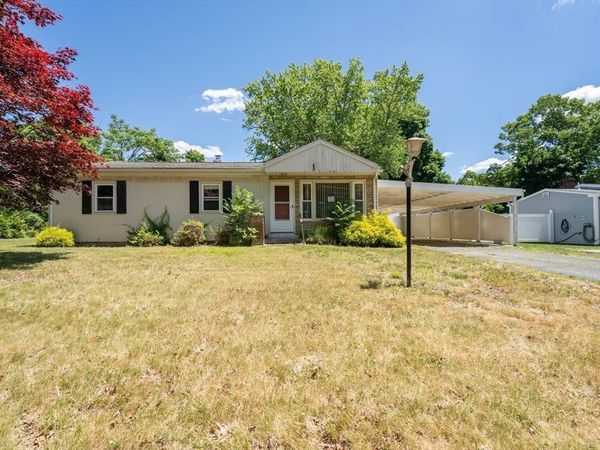 12 Melrose Ave, Dartmouth, MA 02747
