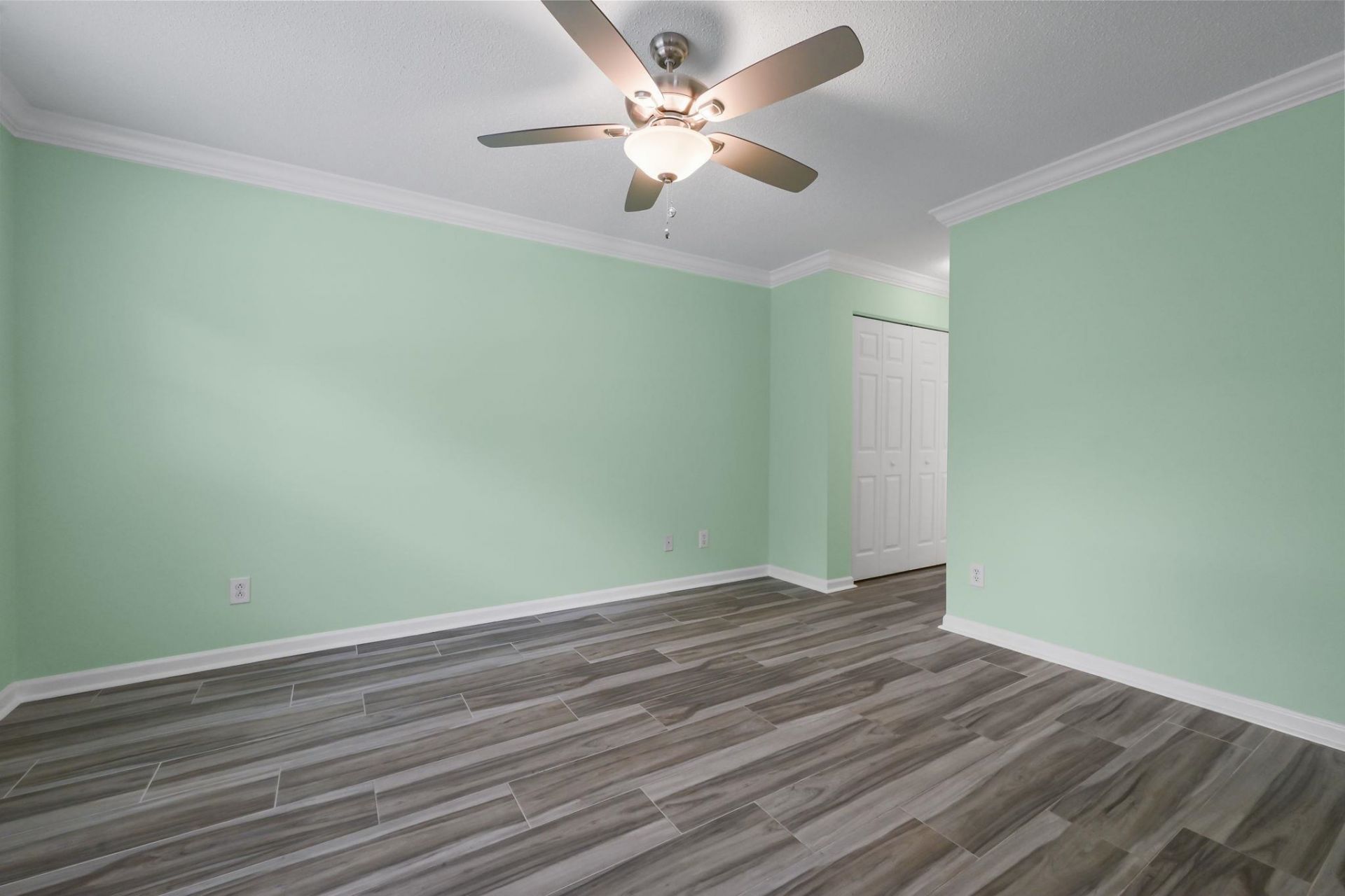 3550 Chestnut Dr. Photo 10