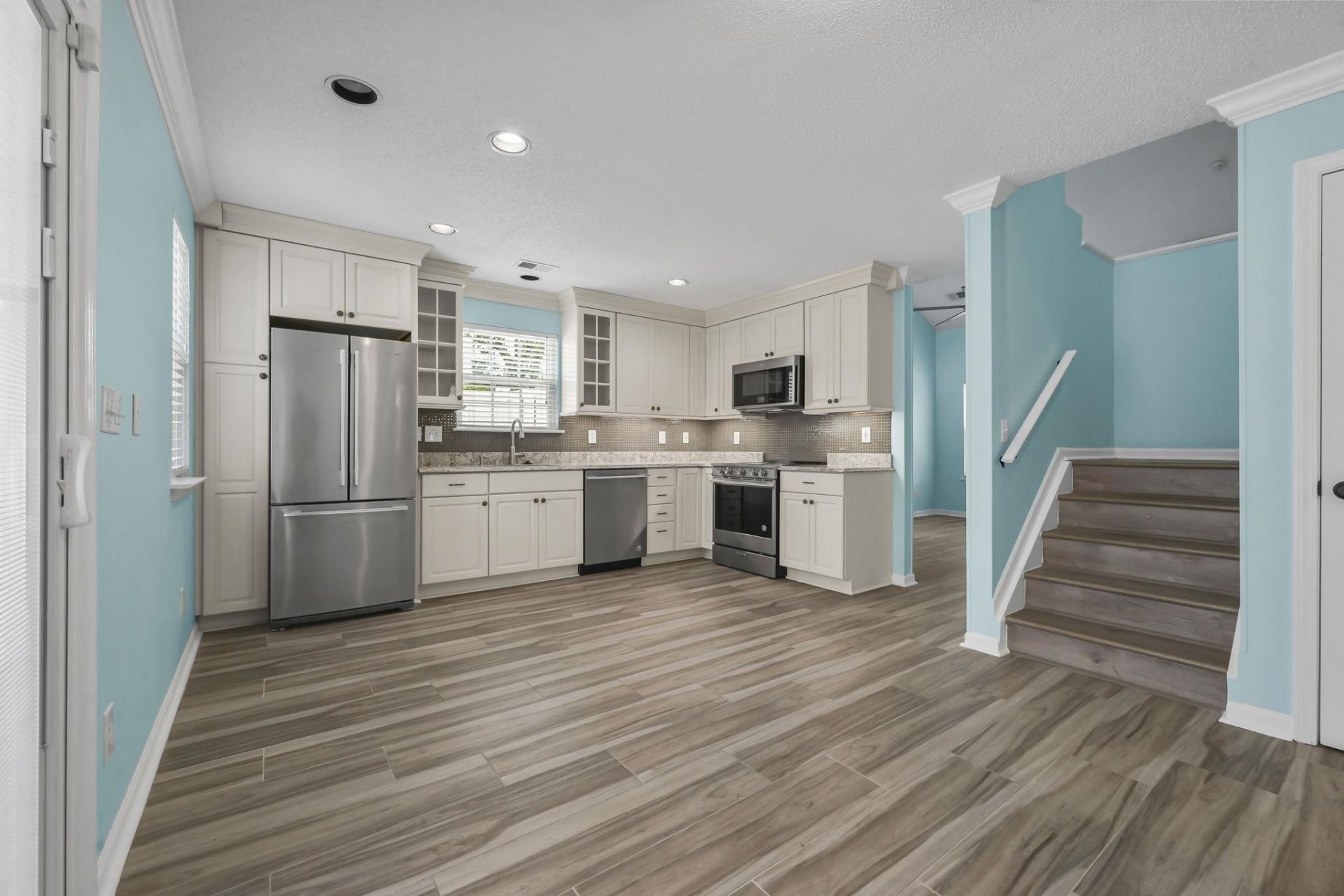 3550 Chestnut Dr. Photo 16