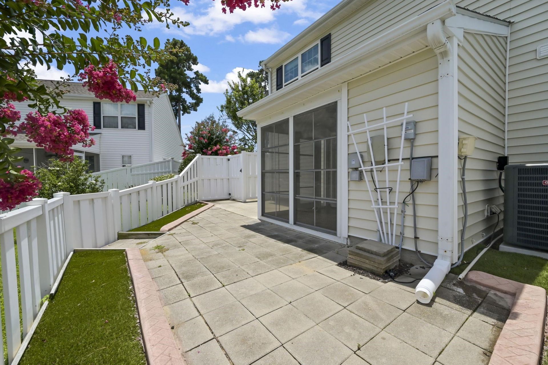 3550 Chestnut Dr. Photo 34