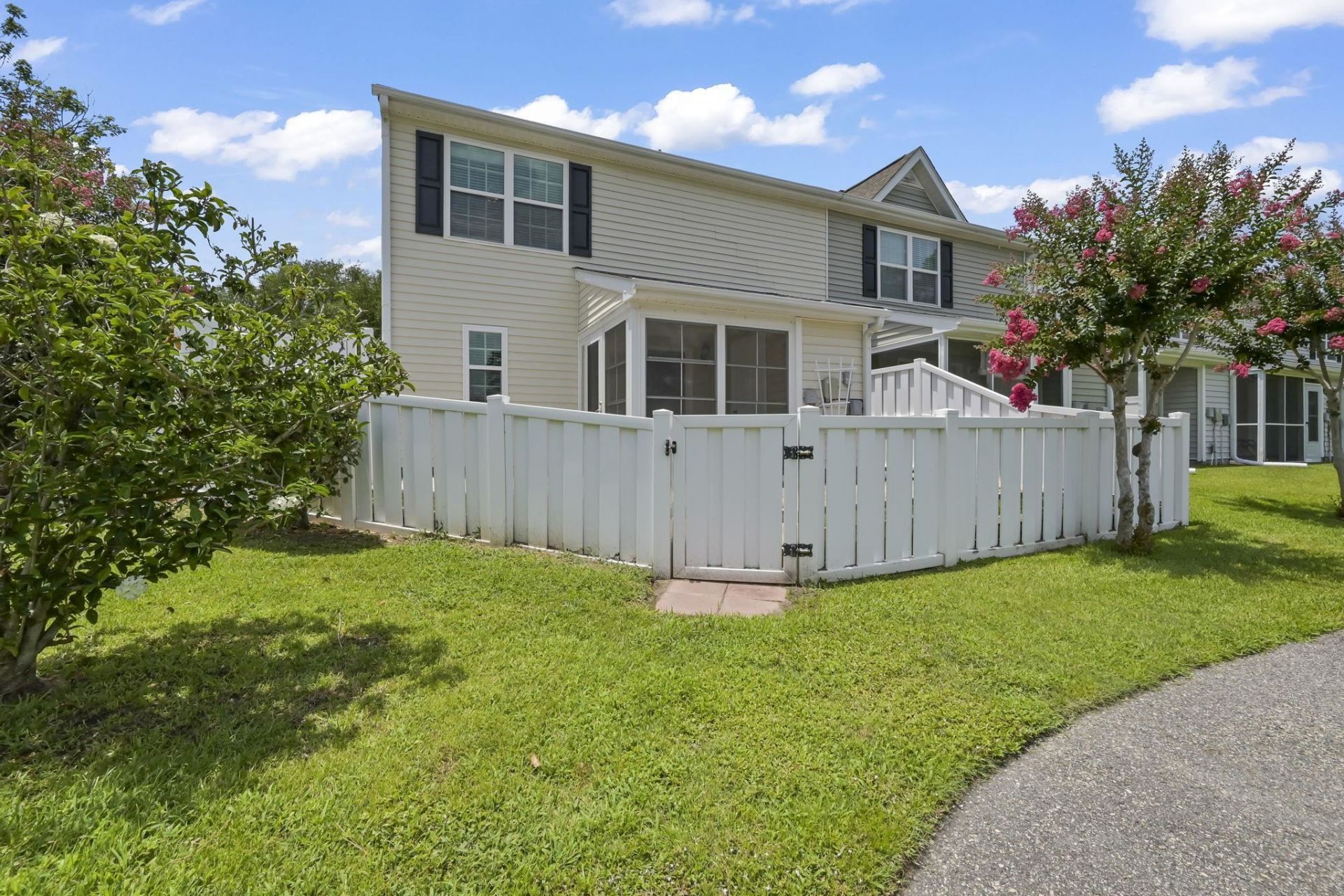 3550 Chestnut Dr. Photo 38