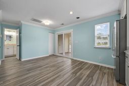 3550 Chestnut Dr. photo 4