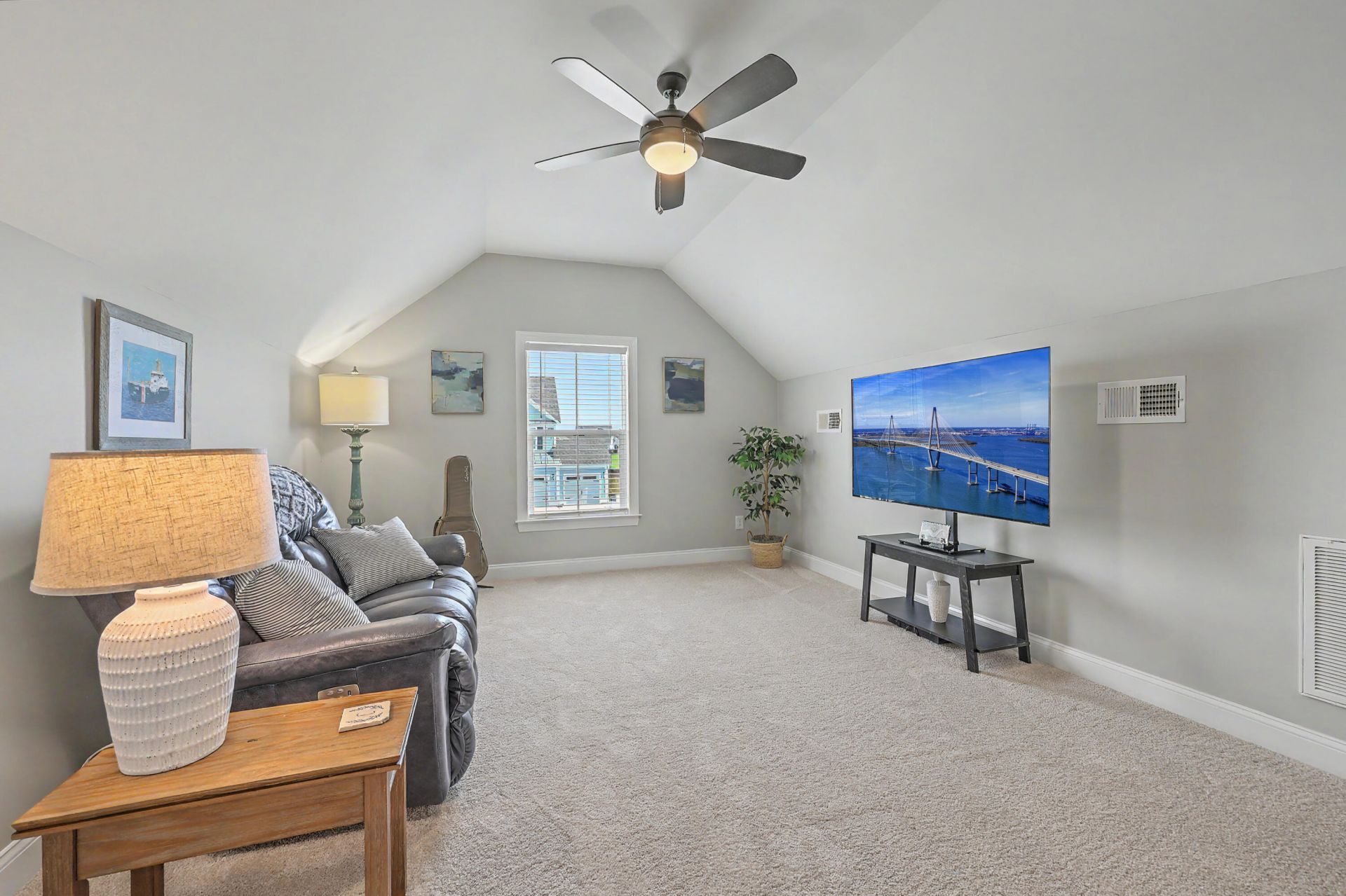 612 Sienna Way Photo 17