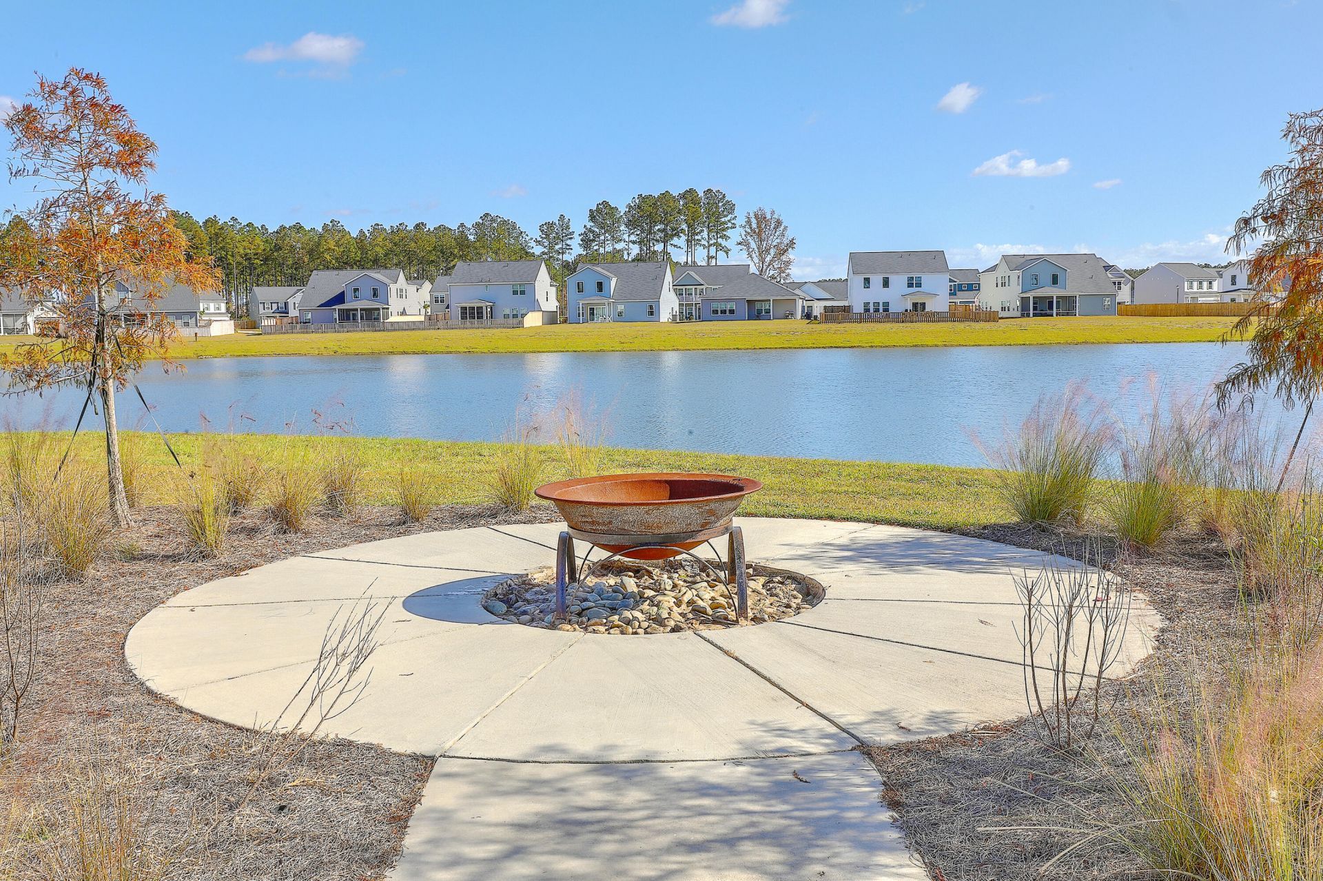 612 Sienna Way Photo 32