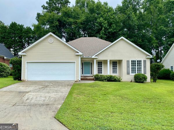 525 Sugarloaf Drive, Macon, GA 31204
