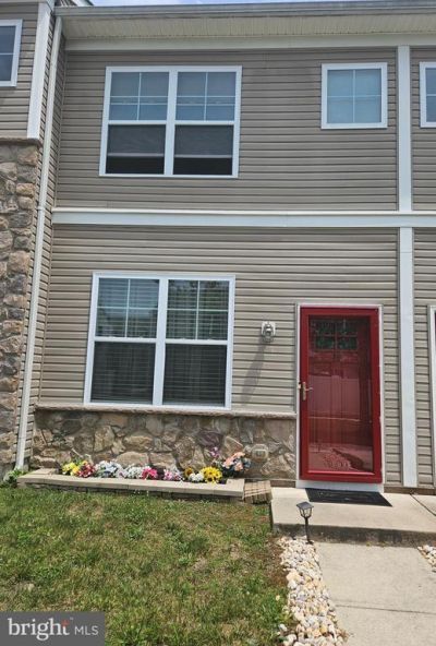 19 Rowand Way E, Clementon, NJ 08021 Main Photo