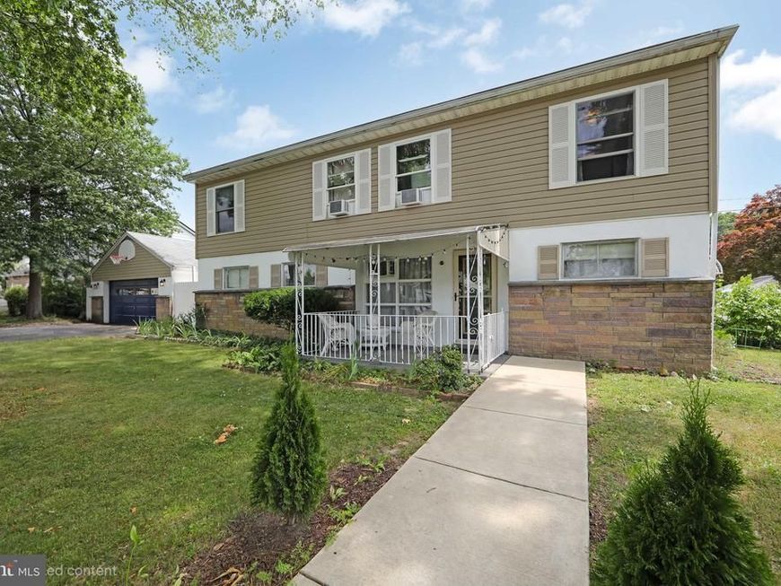 2400 Grand Avenue, Holmes, PA 19043 Main Photo