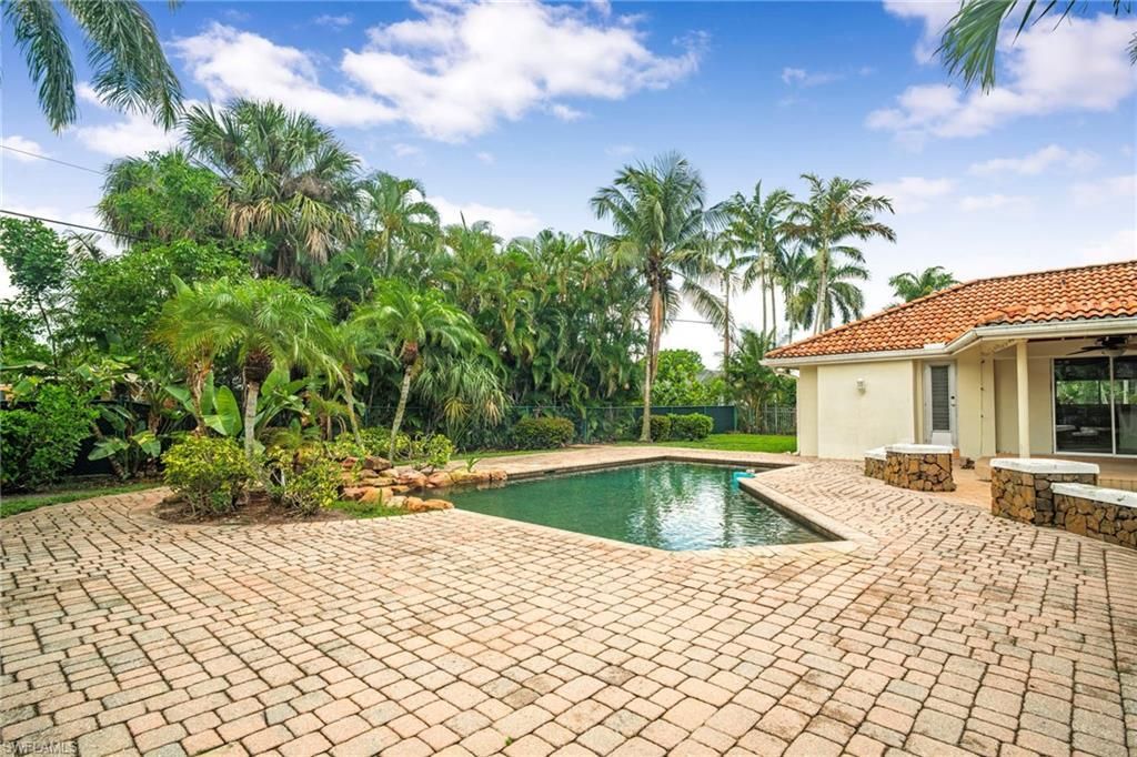 5231 Greenbriar Dr, Fort Myers, FL 33919 Photo