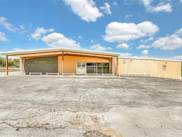 415 E Main Street, Cordell, OK 73632