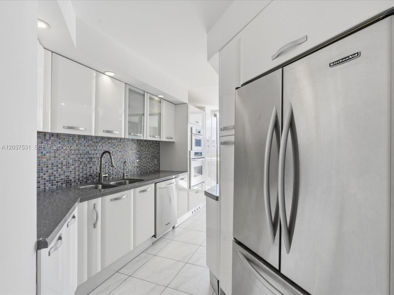 3610 Yacht Club Dr , Unit 702, Aventura, FL 33180 Photo