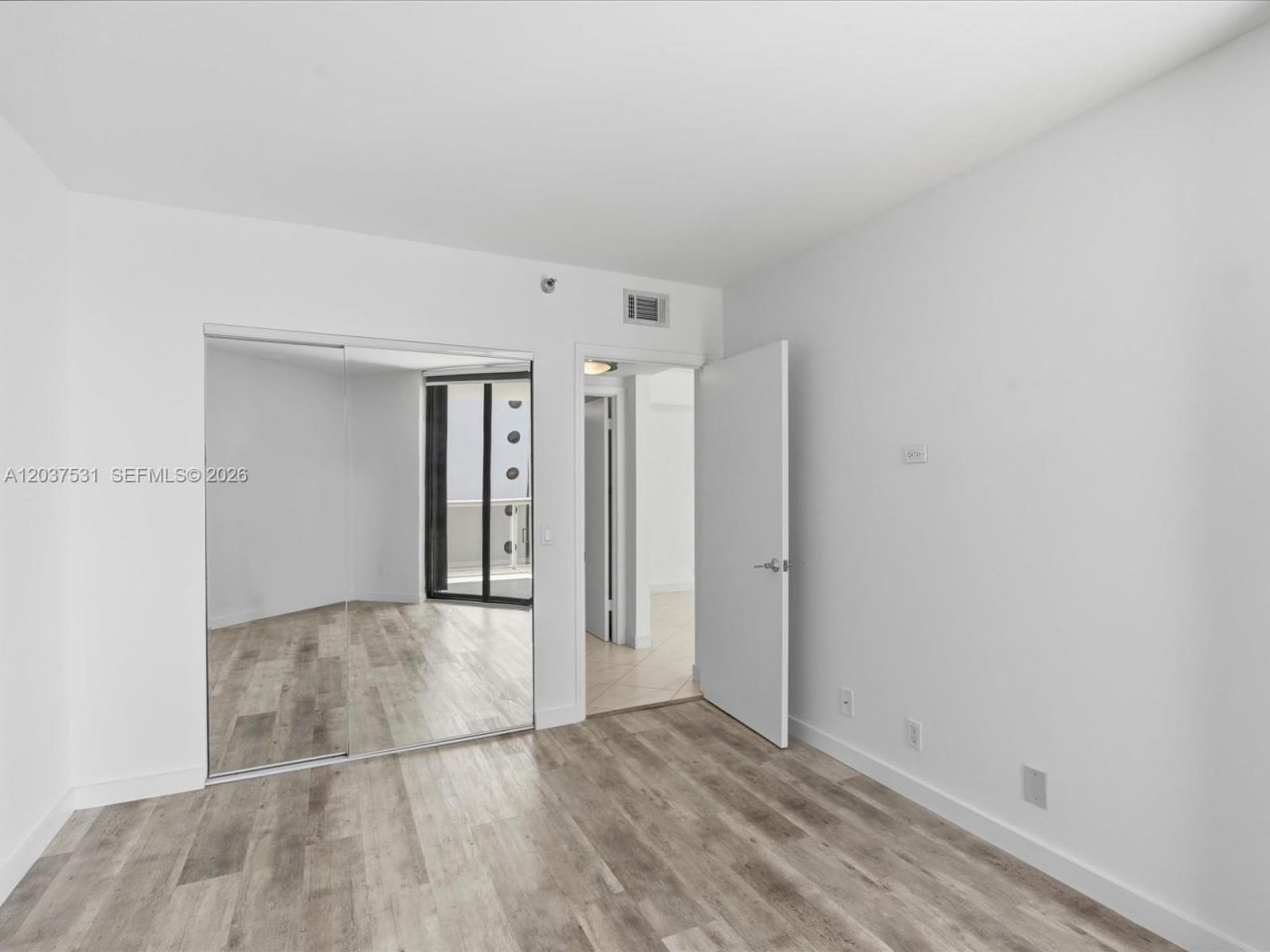 3610 Yacht Club Dr , Unit 702, Aventura, FL 33180 Photo