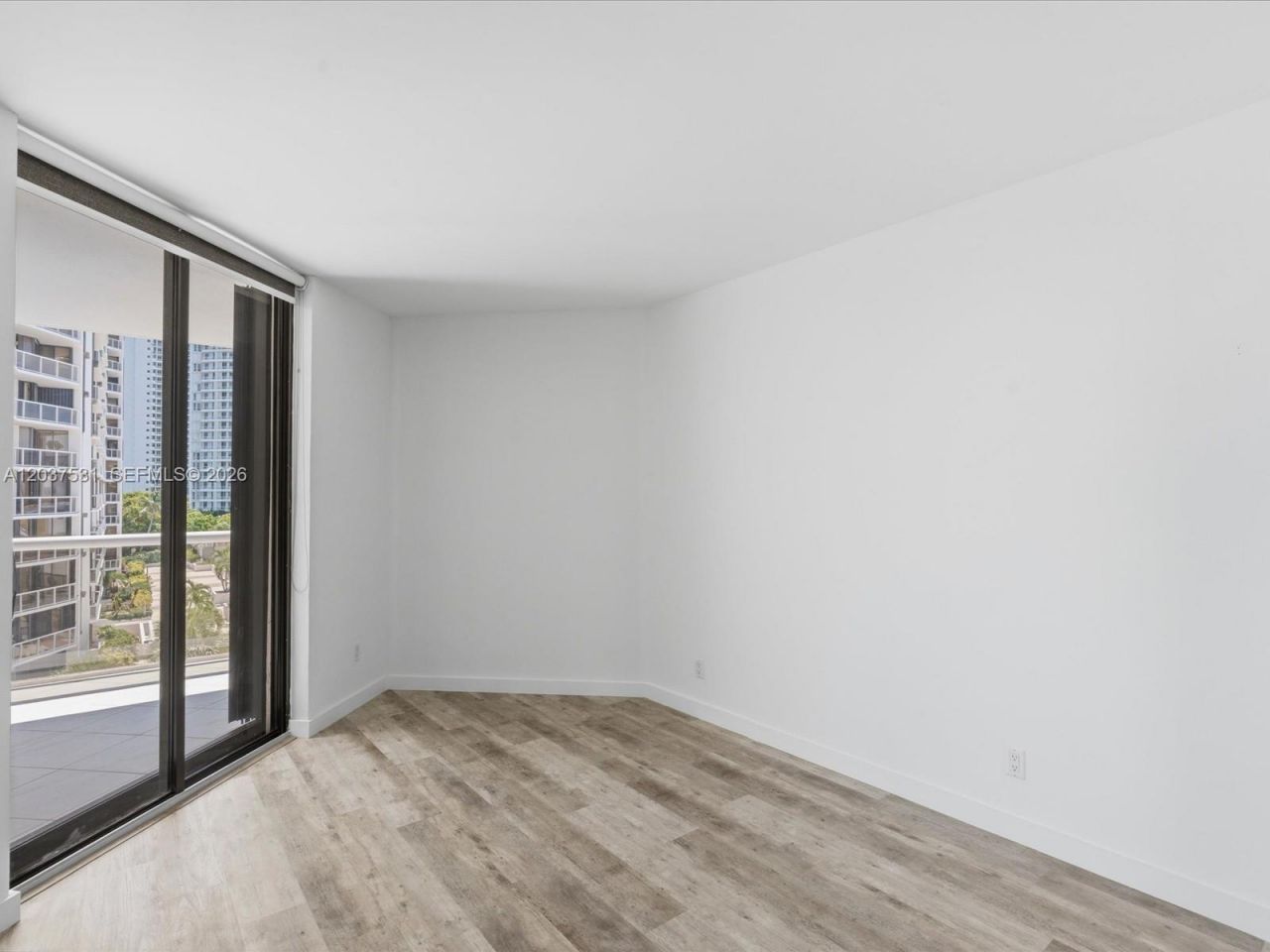 3610 Yacht Club Dr , Unit 702, Aventura, FL 33180 Photo