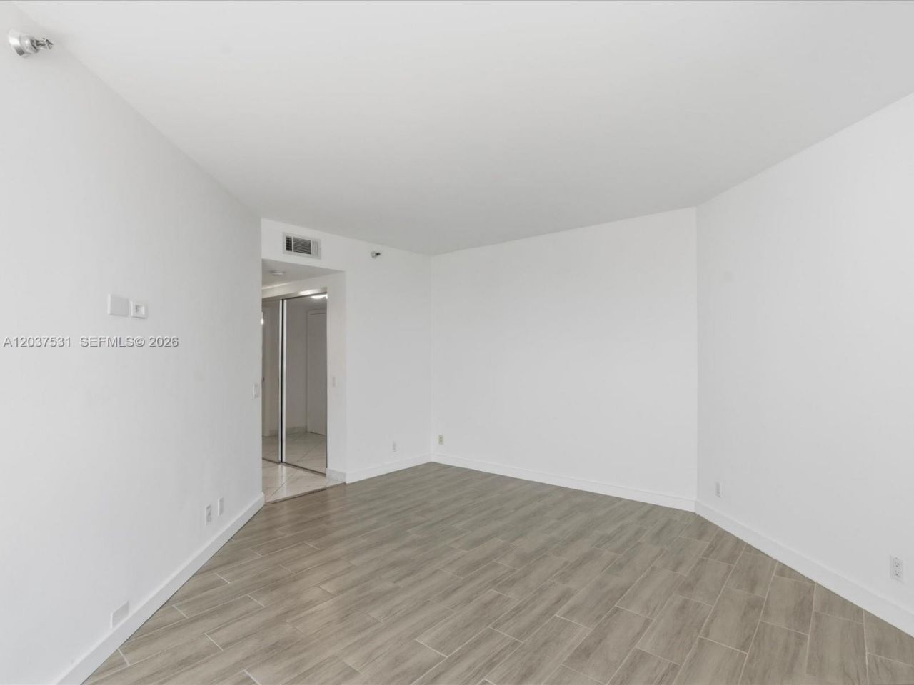 3610 Yacht Club Dr , Unit 702, Aventura, FL 33180 Photo