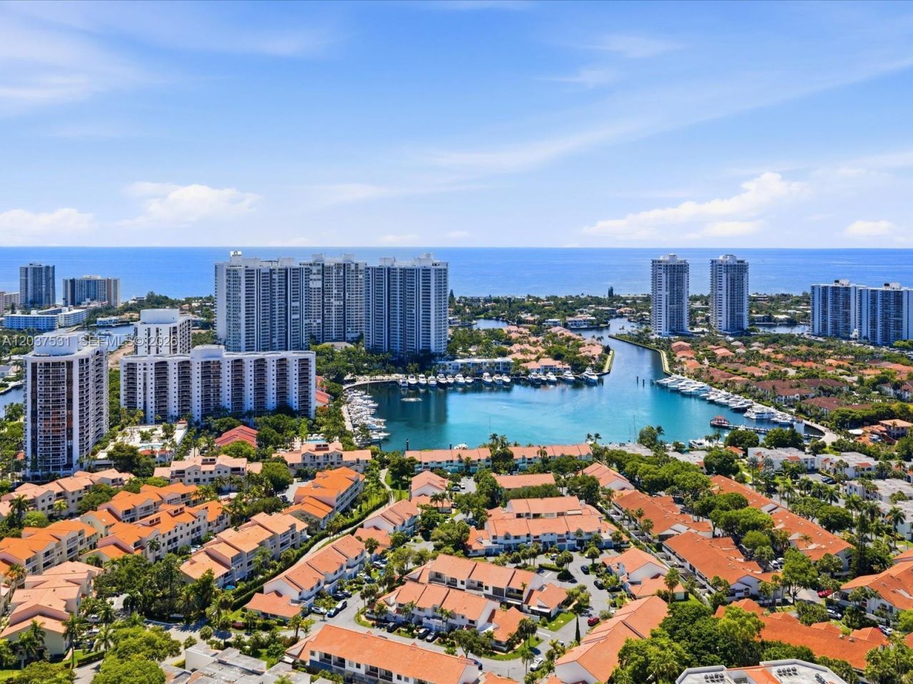 3610 Yacht Club Dr , Unit 702, Aventura, FL 33180 Photo