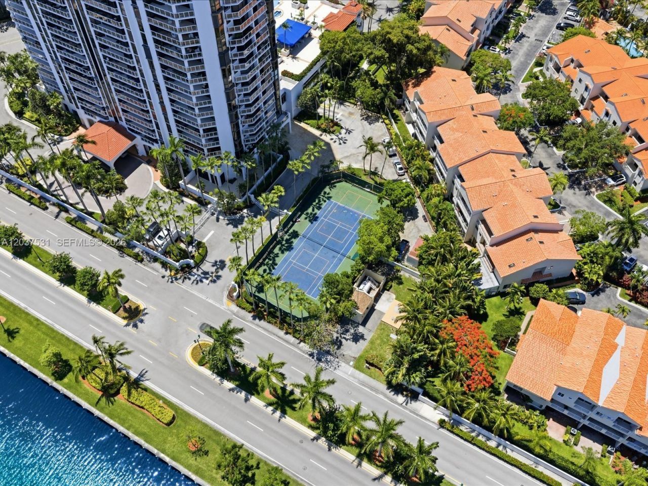 3610 Yacht Club Dr , Unit 702, Aventura, FL 33180 Photo