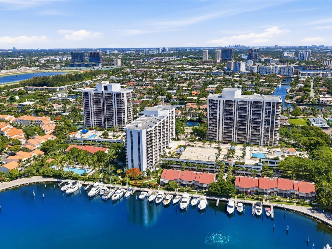3610 Yacht Club Dr , Unit 702, Aventura, FL 33180 Photo