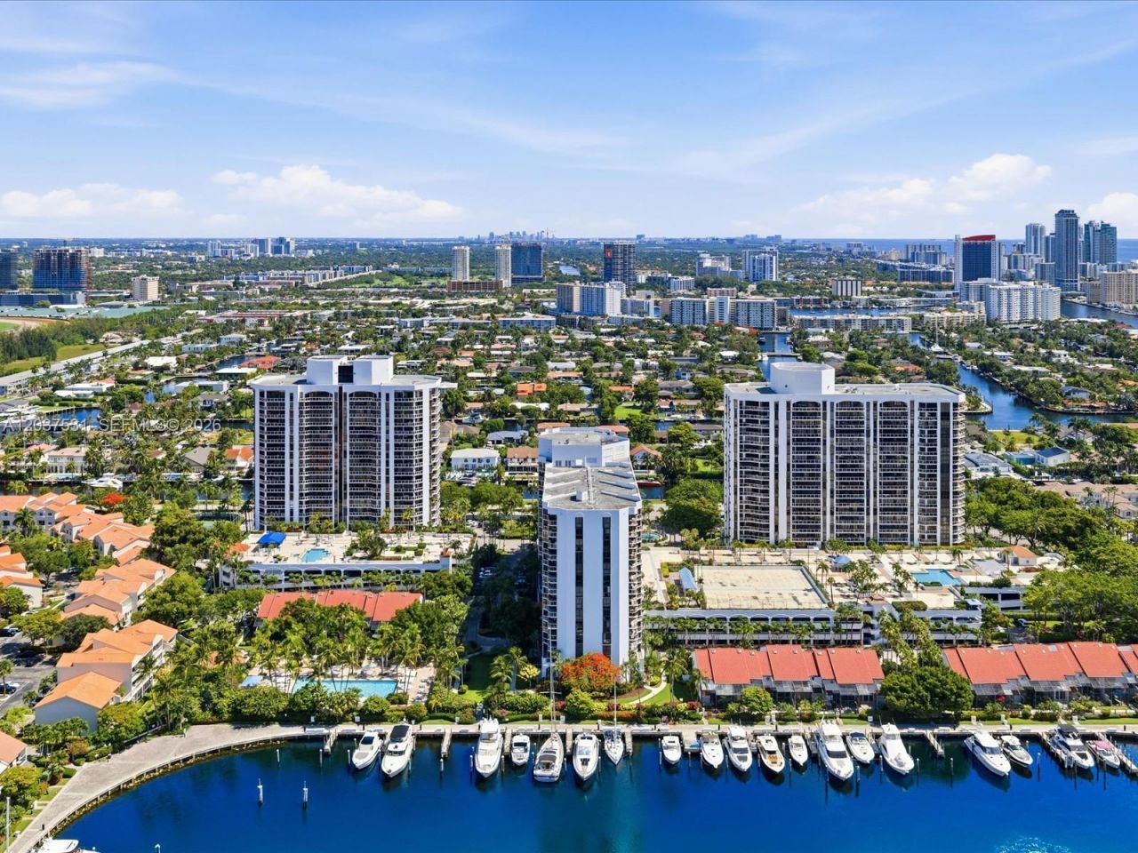 3610 Yacht Club Dr , Unit 702, Aventura, FL 33180 Photo