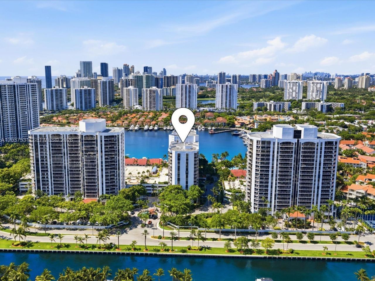 3610 Yacht Club Dr , Unit 702, Aventura, FL 33180 Photo