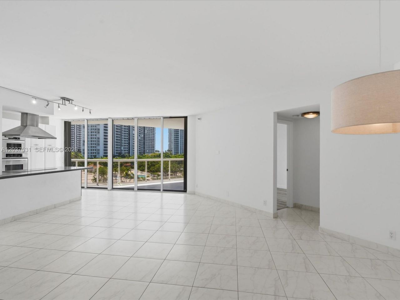 3610 Yacht Club Dr , Unit 702, Aventura, FL 33180 Photo
