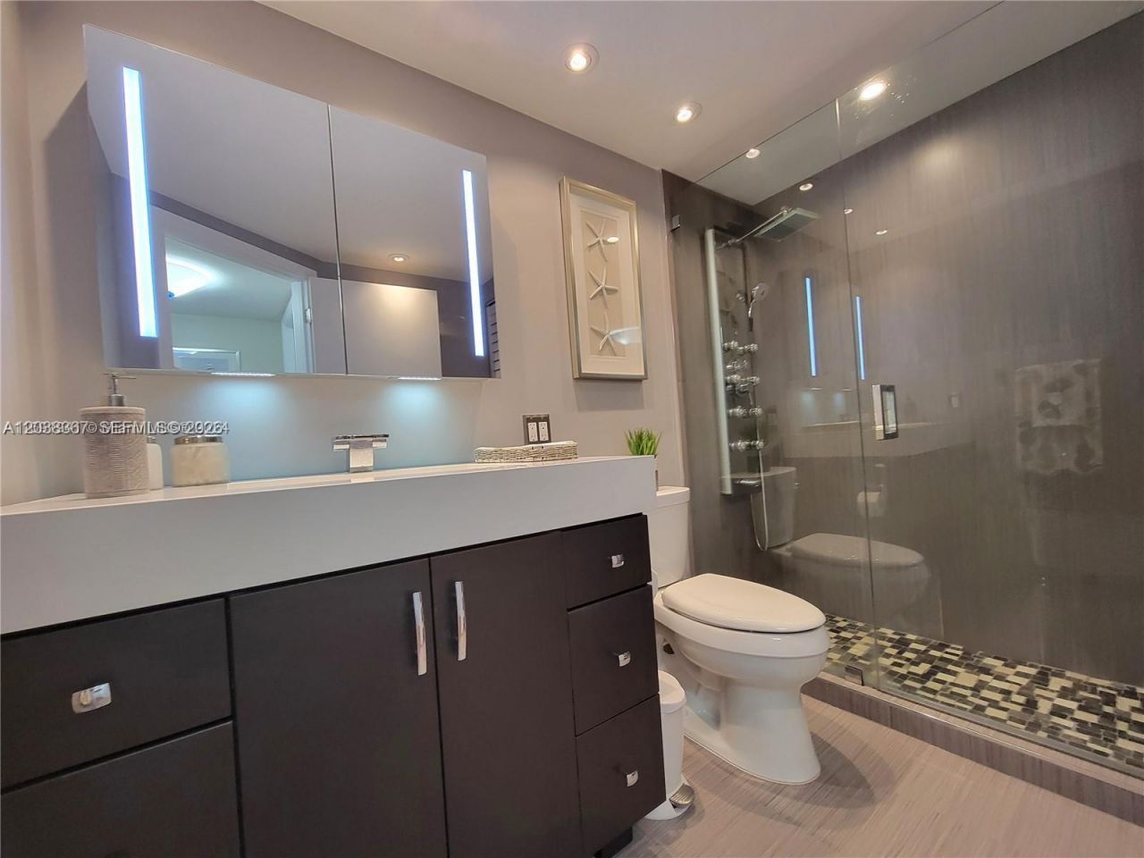 2030 S Ocean Dr, Unit 1718, Hallandale Beach, FL 33009 Photo