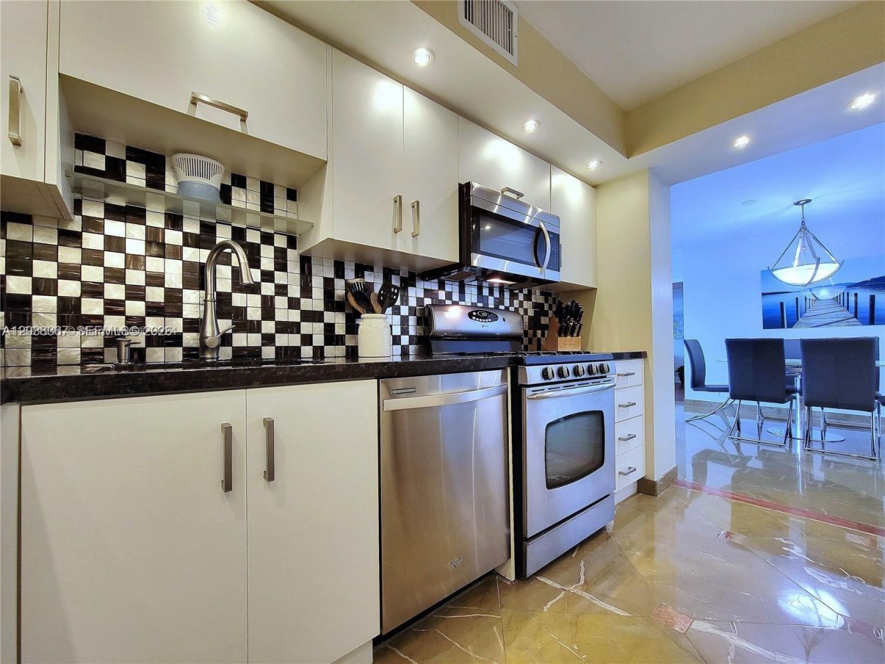 2030 S Ocean Dr, Unit 1718, Hallandale Beach, FL 33009 Photo