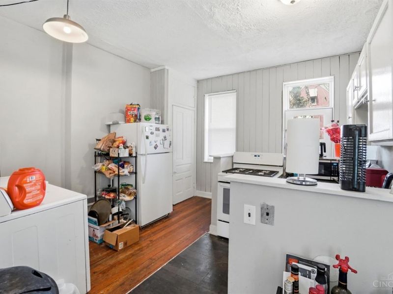 46 Graham Street, Cincinnati, OH 45219 Photo 5