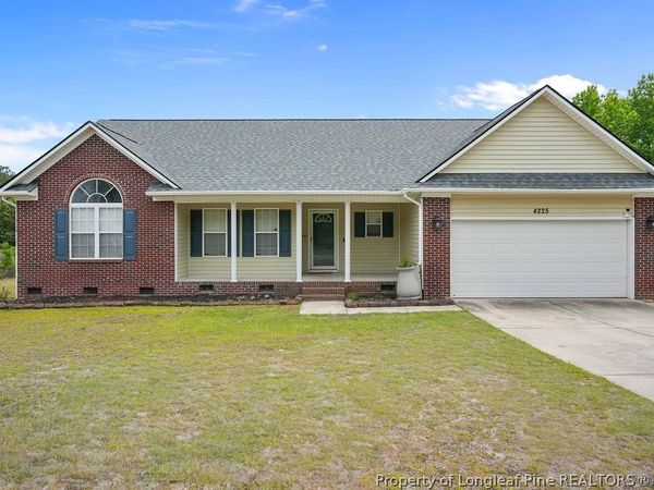 4225 Redmill Lane, Hope Mills, NC 28348