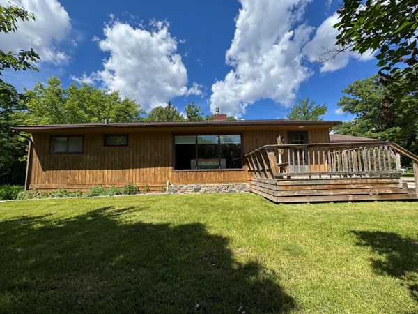 415 Roosevelt Street NE, Warroad, MN 56763