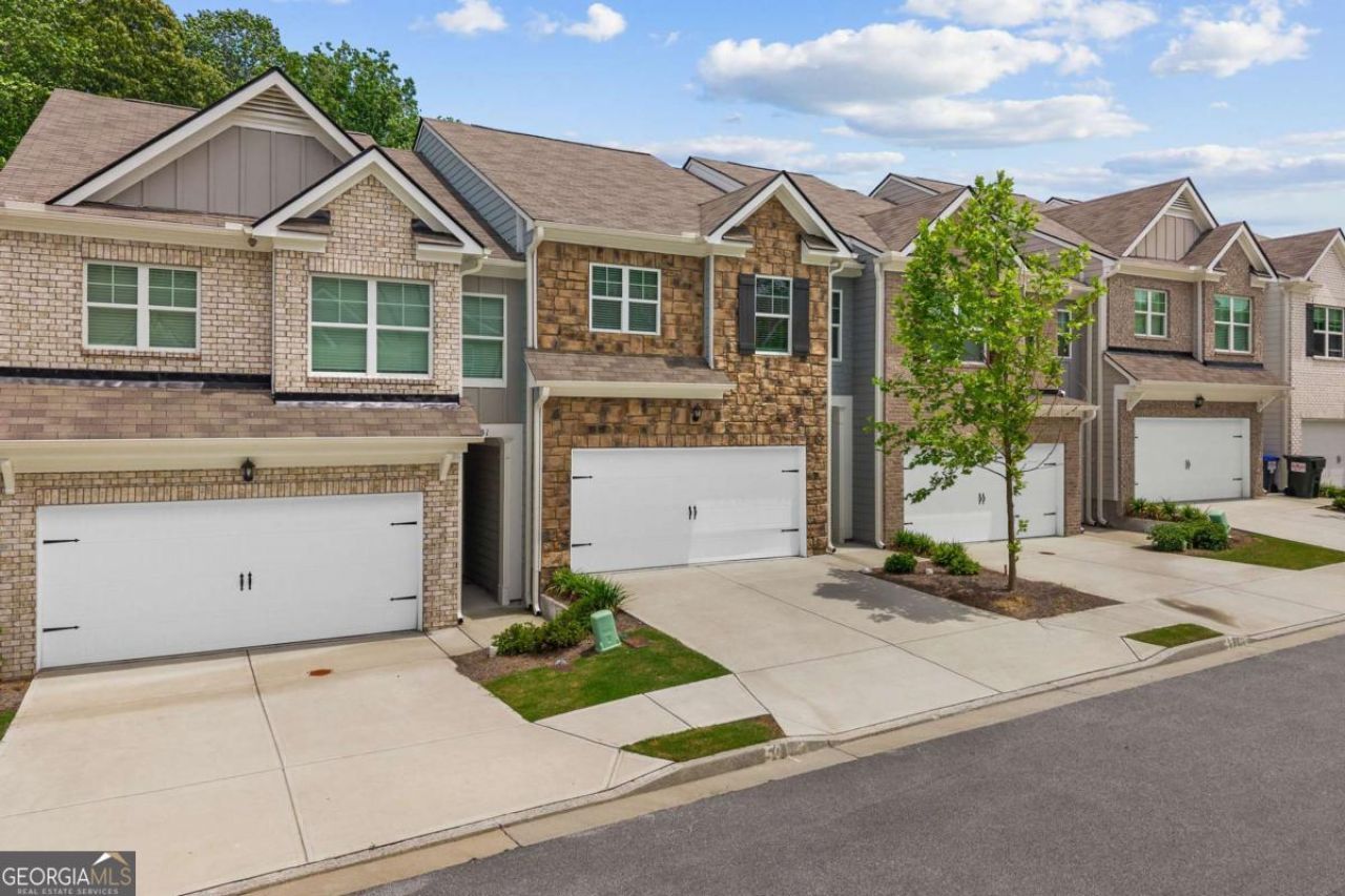3341 Greyton Drive, Buford, GA 30519 Main Photo